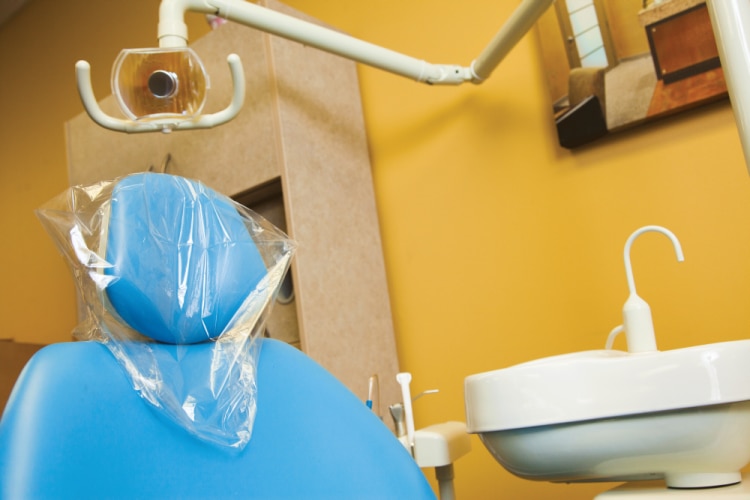 The Essentials Headrest Covers Poly 14x10 250/Box product image