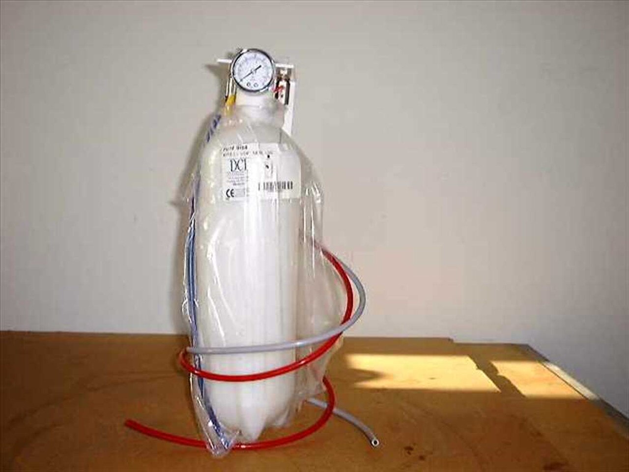 Self Contained Water System Standard 2 Liter With Regulator Each thumbnail 4