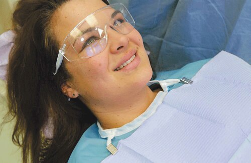 Patient Protective Aprons, Plastic, Waist-Length, 27" x 30", Blue, 1/Pk, NP3BL thumbnail 10